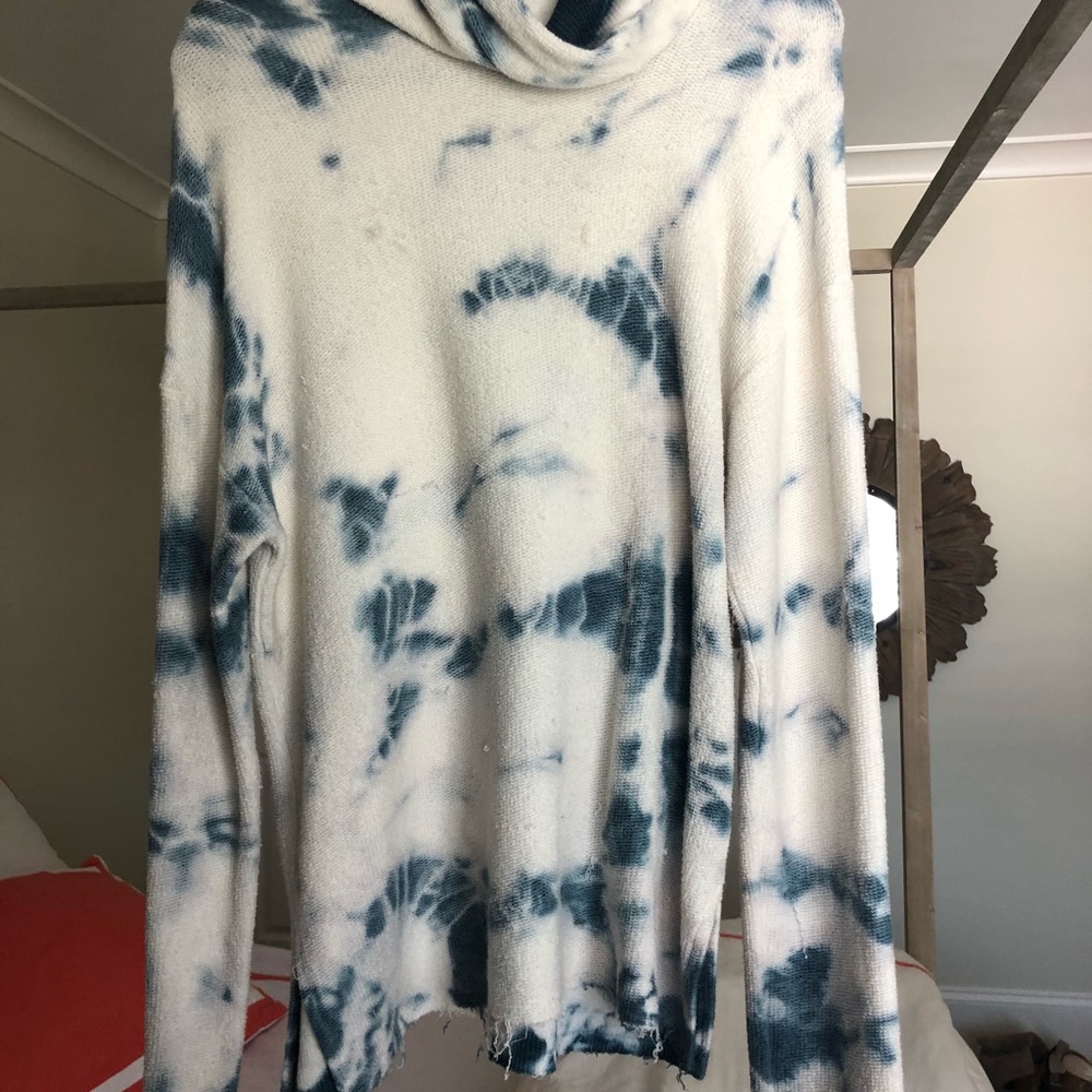 Planet Blue Tye Dye Sweater/Turtleneck